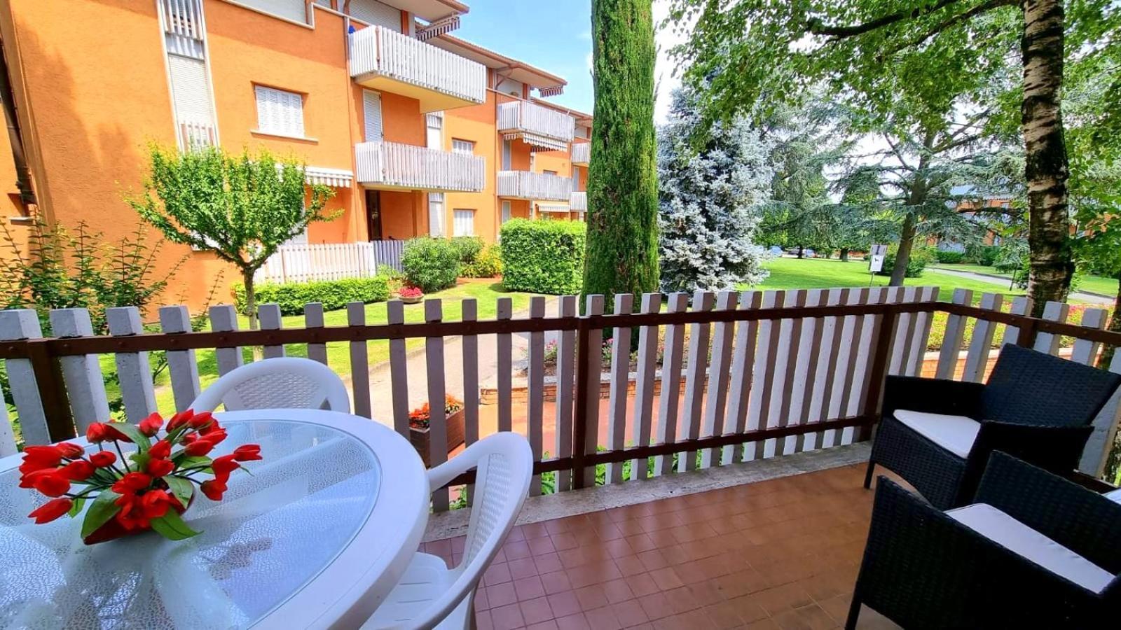 Appartamento Peschiera Peschiera del Garda Luaran gambar