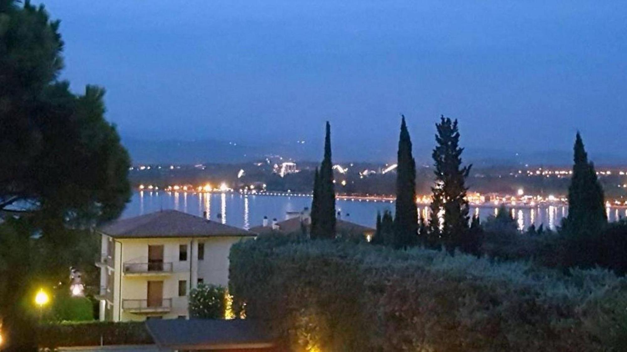 Appartamento Peschiera Peschiera del Garda Luaran gambar